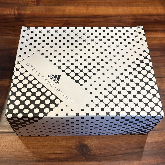 NWB aSMC UltraBoost 21 Sz 9 - Picture 5 of 6